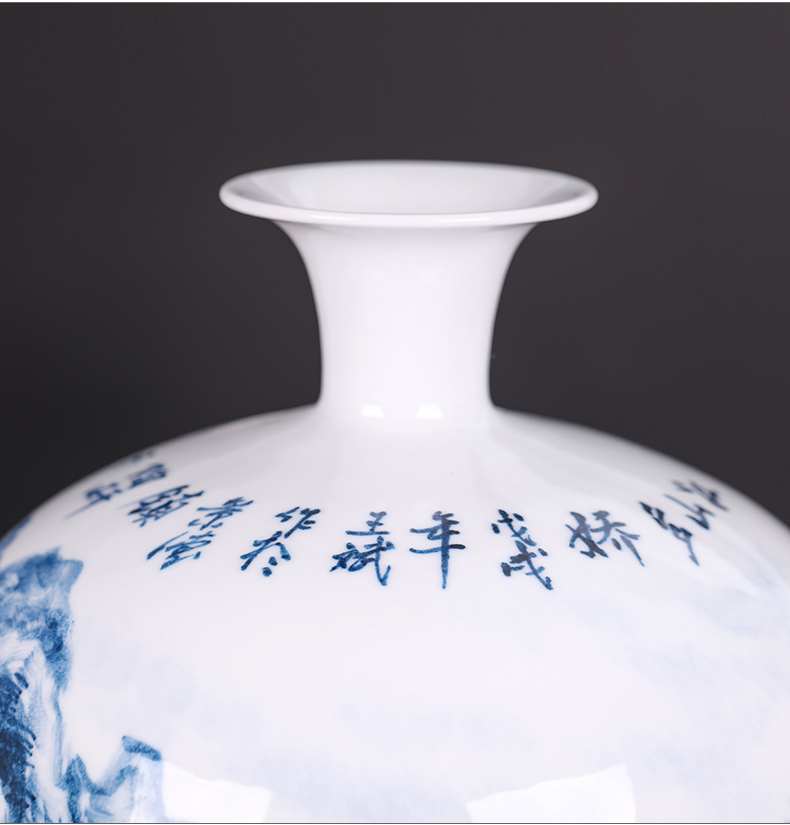 The Master of jingdezhen ceramics hand - made creative new Chinese blue and white porcelain vase sitting room porch decoration furnishing articles