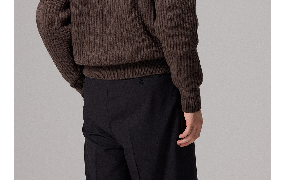 CULTUM 600g Chunky Knit Crewneck Sweater