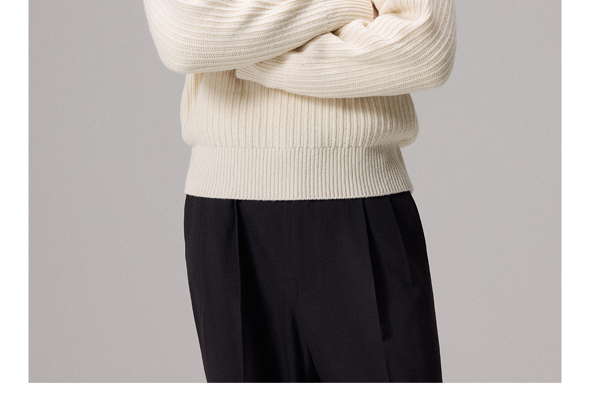 CULTUM 600g Chunky Knit Crewneck Sweater
