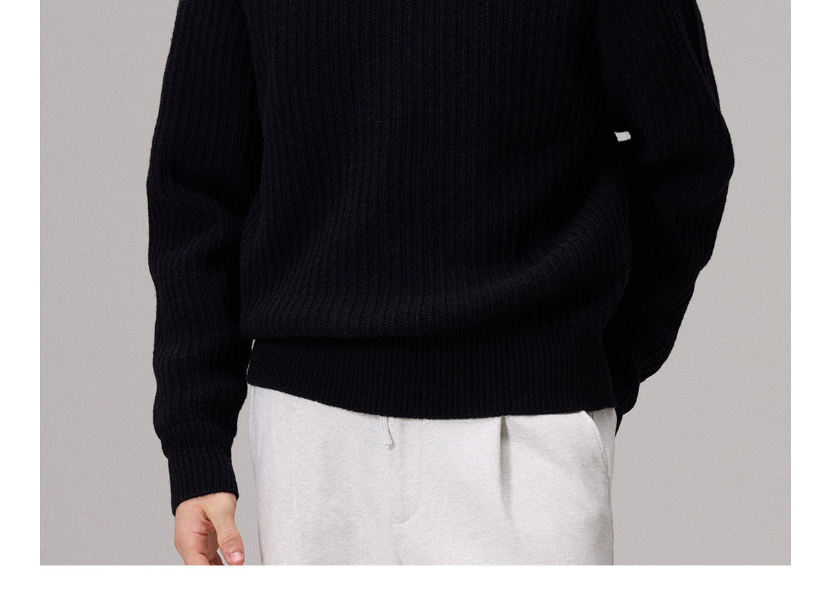 CULTUM 600g Chunky Knit Crewneck Sweater