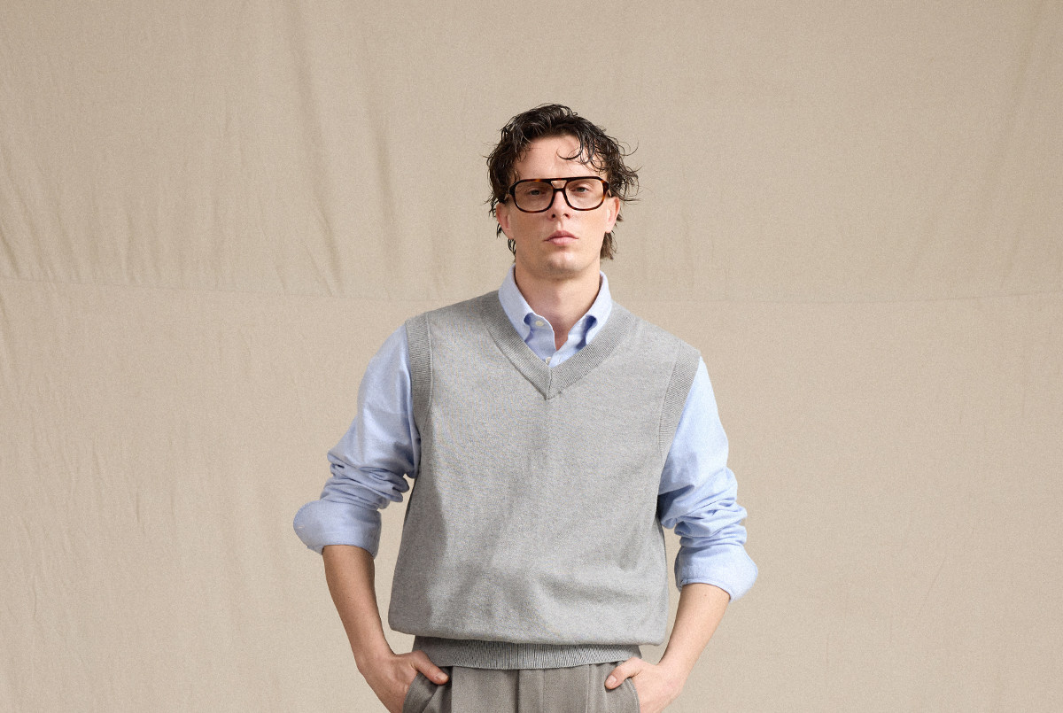 CULTUM V-Neck Knit Sweater Vest