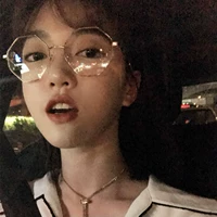 Harajuku phong cách retro siêu nhẹ cá tính đa phương tròn kim cương khung hình bát giác kính nam sinh viên kính phẳng khung nữ thủy triều - Kính khung kính lacoste