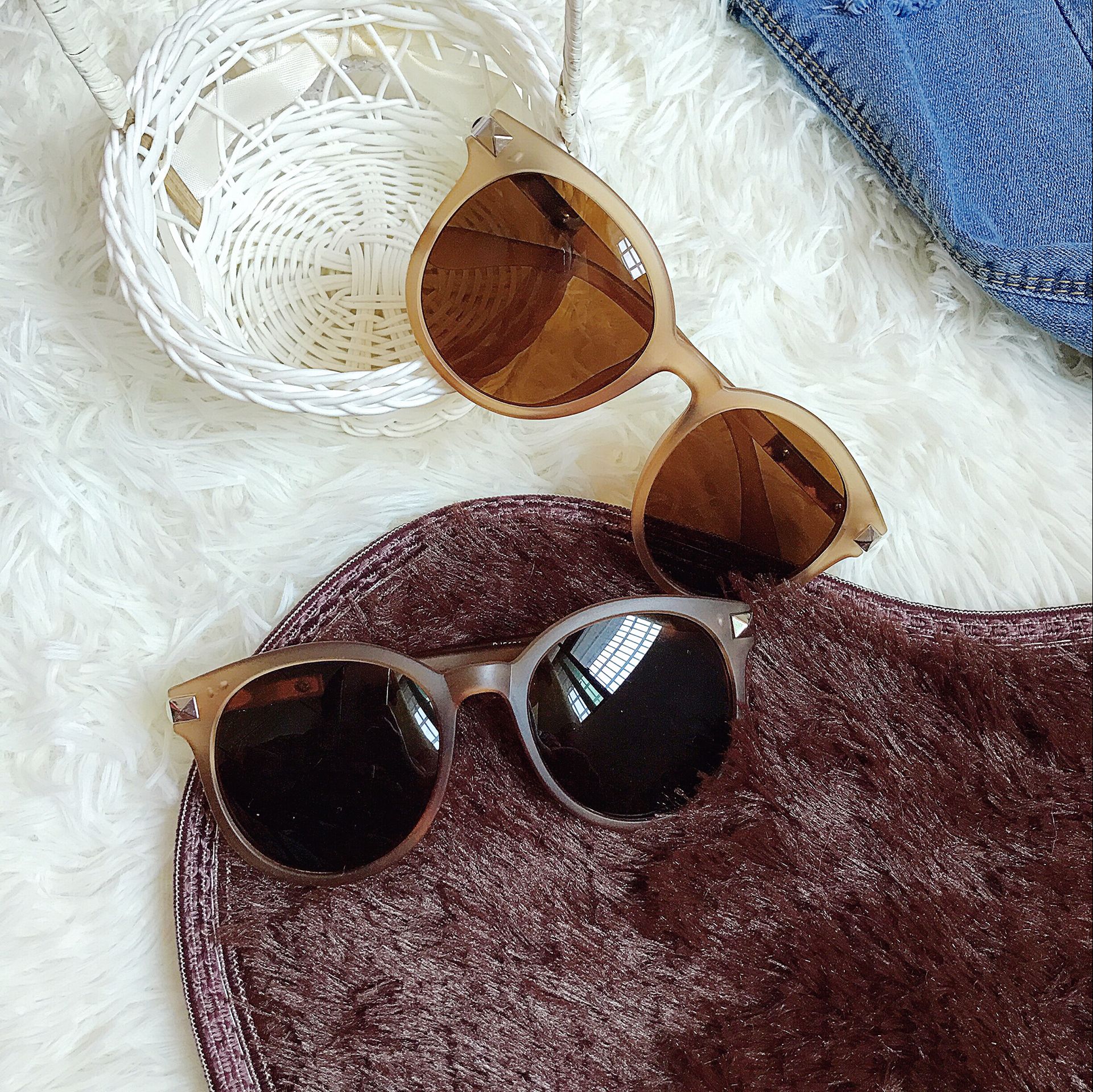 Ulzzang thời trang Hàn Quốc khung tròn frosted brown sunglasses new cao cấp kết cấu sunglasses nữ kính mát retro