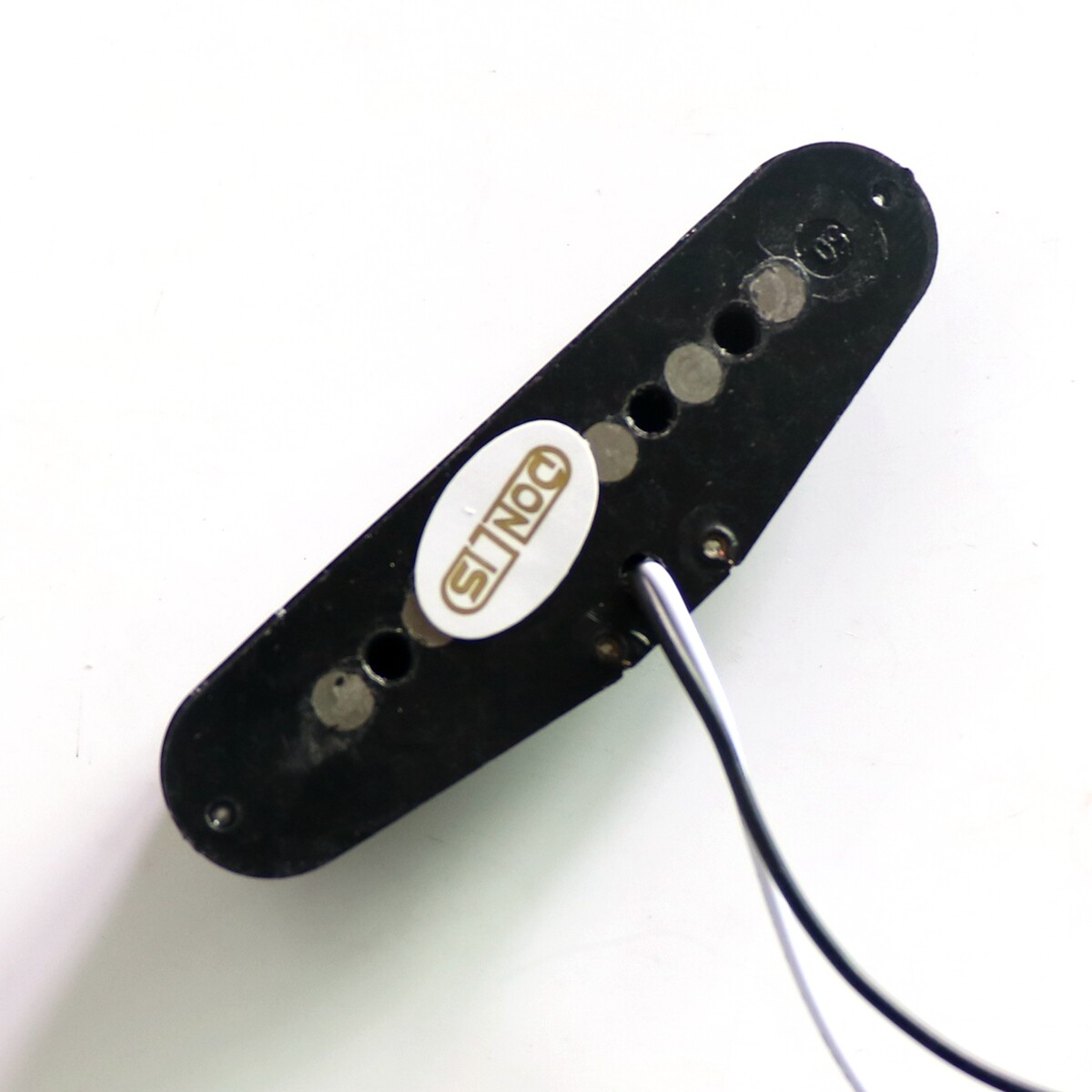 Звукосниматель 包邮东礼62‘z平整式5号磁钢5号音点strat吉他拾音器单线圈sq升级 DONLIS