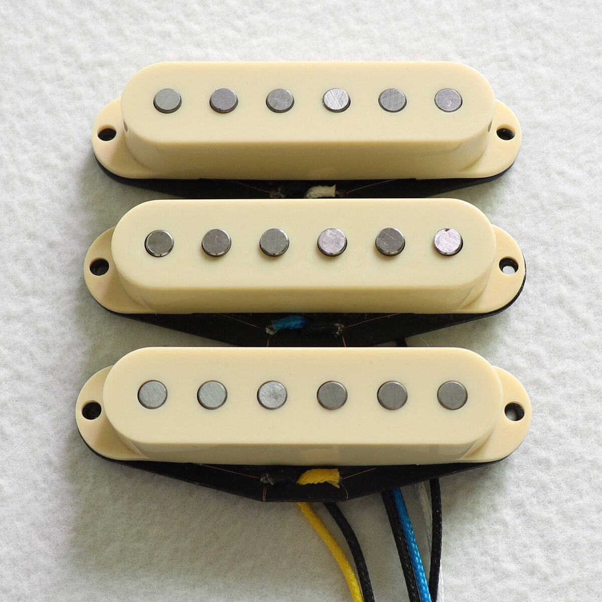 Dongli Electric Guitar ST Single Coil Pickup No. 5 Alnico Magnet Retro Tone Yellow Set