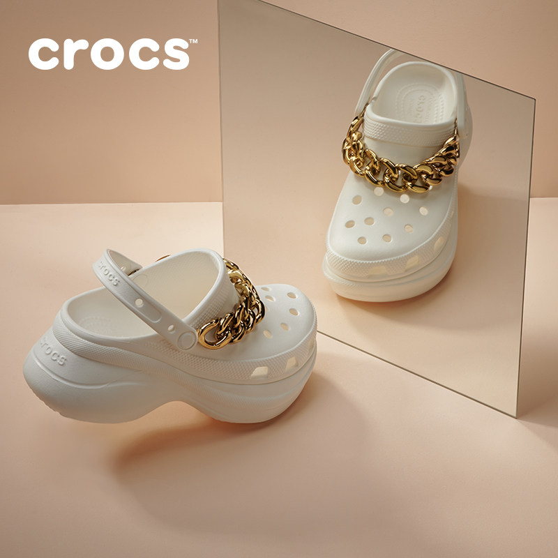gold chain crocs