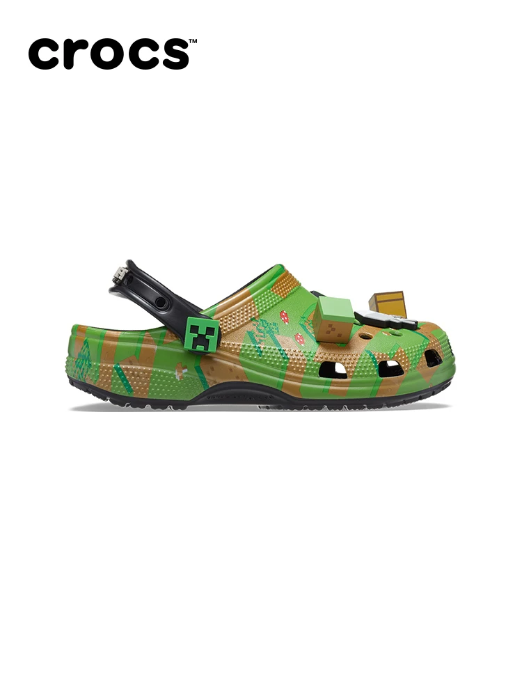 Коллекционная ограниченная серия My World X CROCS. Образцы обуви для пляжа