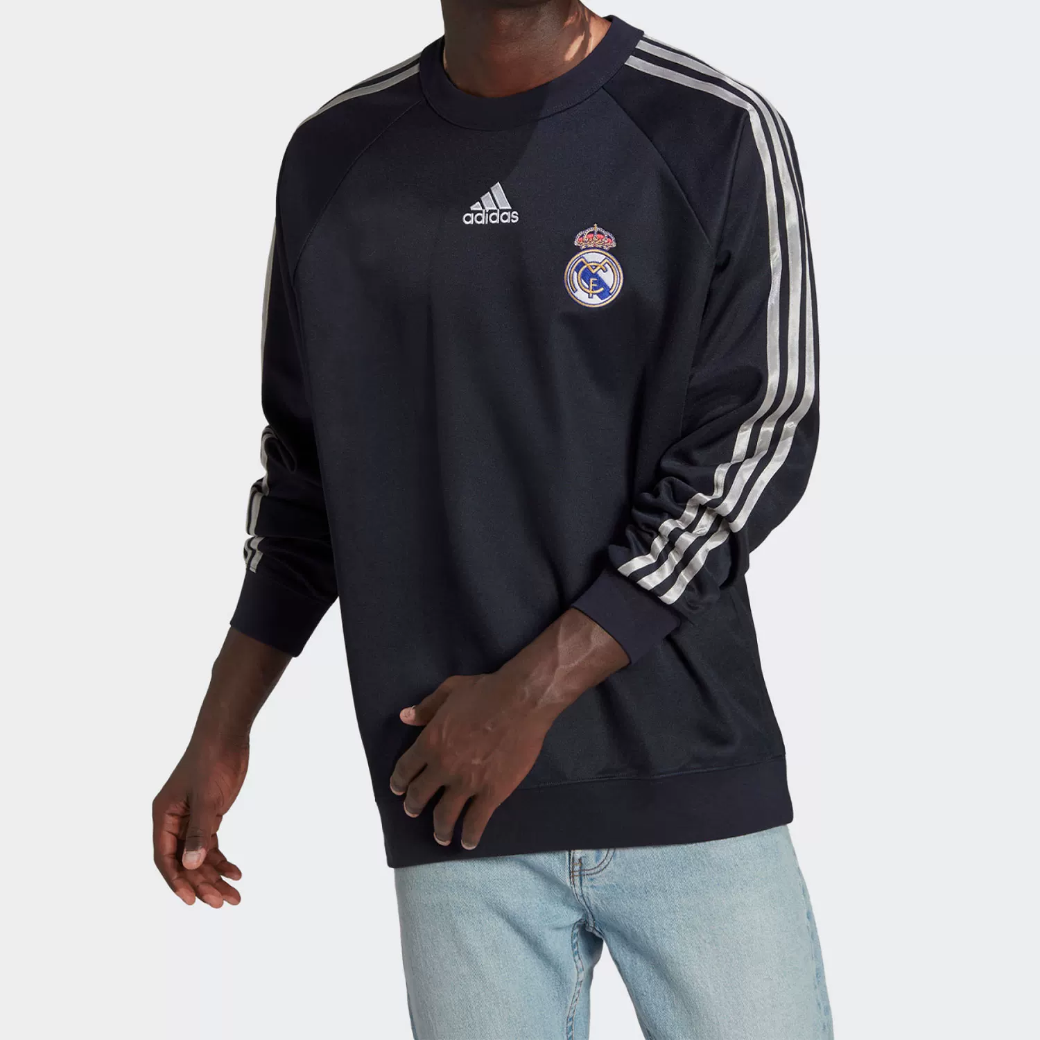 Футболка-пуловер спортивная и casual Adidas Genuine Real Madrid для мужчин HA2531