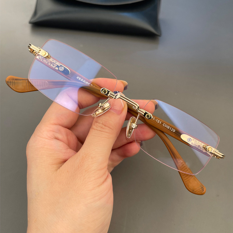 New Retro Frameless Perforated Glasses with Unique Style for Men and Women, Versatile, Ultra-Light, Thick-Legged, for Nearsightedness and Non-Prescription Lenses