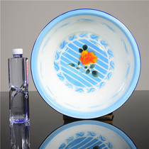 Enamel washbasin enamel plate enamel washbasin old objects old white vegetable basin collection nostalgic decoration display furnishings