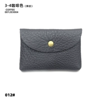 3-4 коричневых конверта с рисунком, маленькая сумка, первый слой из воловьей кожи