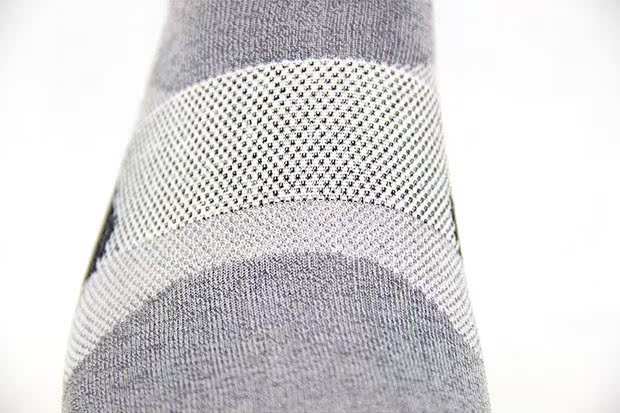 Asics sợi tre aisike vớ mùa thu và mùa đông cầu lông yasehi nam dày vớ thể thao tất nam cao cổ