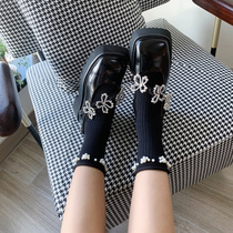 Original black and white three-dimensional handmade retro pearl surround decoration Mary Jane jk mid-tube socks Lolita girl