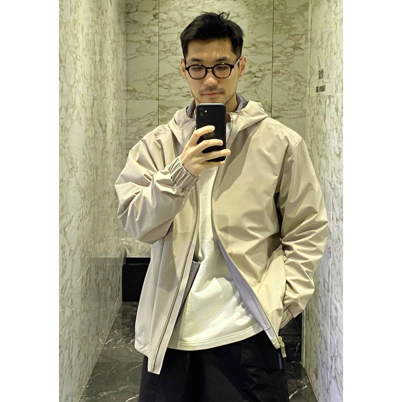 Casual Business Casual Lightweight Soft Shell Go-Tex Three-Layer Laminated Men's Jacket Hooded Windproof and Tearproof