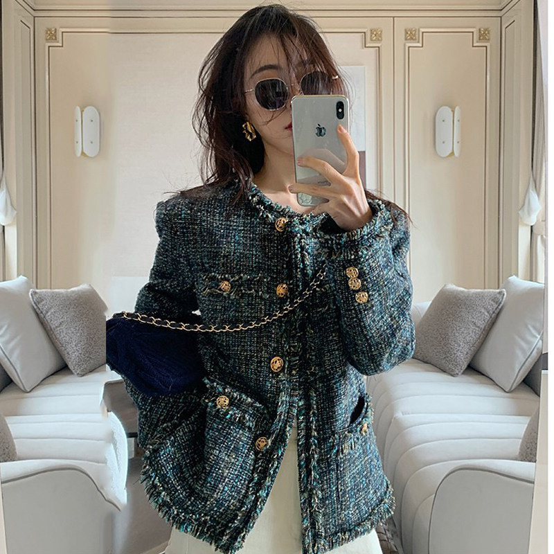 SNICYKER coarse flower small fragrant wind jacket woman 2022 Early spring new light cooked ethos short fur blouses