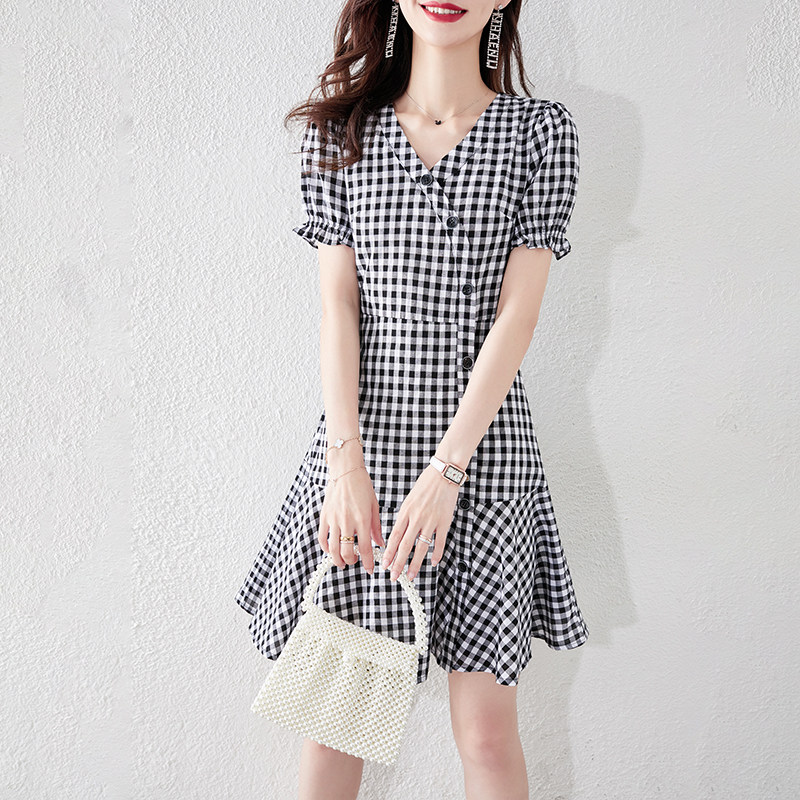 Snicyker black and white plate dress female summer v-collar high-waist design sensitivity leisure and ripe wind dress