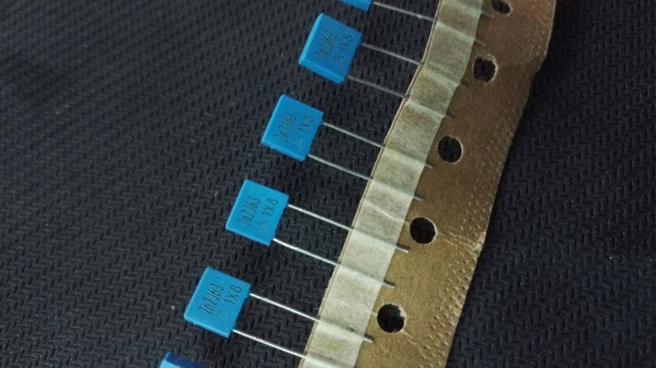 EPCOS 0 0022uf 63v 2 2nf 22 2N2 New thin-film capacitor B32529C222J