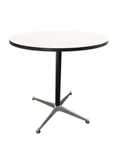 Classic simply negotiate reception readView tea cafe cafe room round table