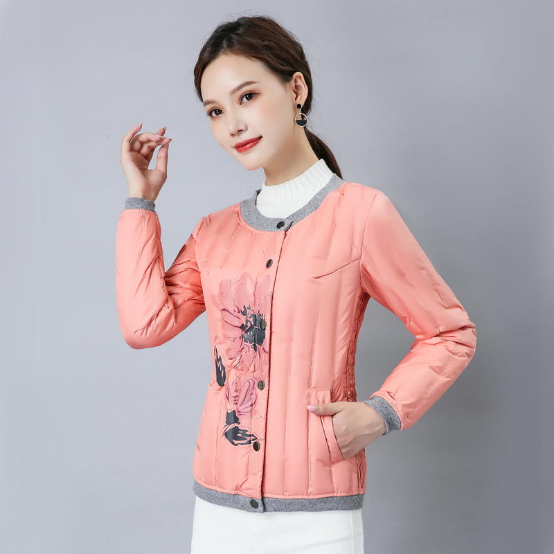 Plums 2021 women's clothing autumn and winter new fashion body light and thin short and warm down clothes liner women's underwear to wear