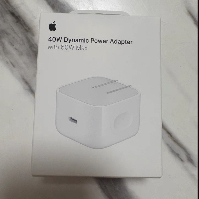 APPLE 17 Original New 40W Usb-C Fast Charging Pd Charger for Iphone17Promax APPLE 17 Original New 40W Usb-C Fast Charging Pd Charger for Iphone17Promax