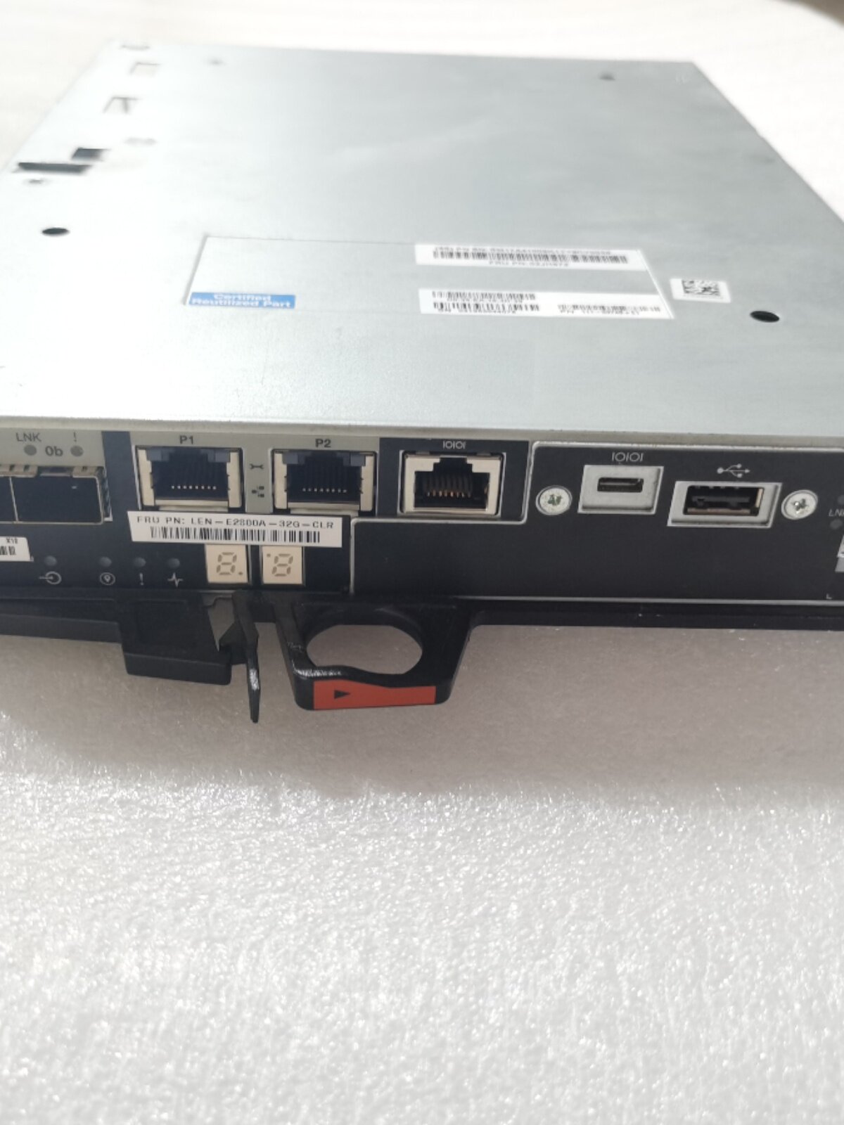 02JH572 111-03748 LENOVO Lenovo ThinkSystem DE4000 Controller 32GB 3 02JH572 111-03748 LENOVO Lenovo ThinkSystem DE4000 Controller 32GB