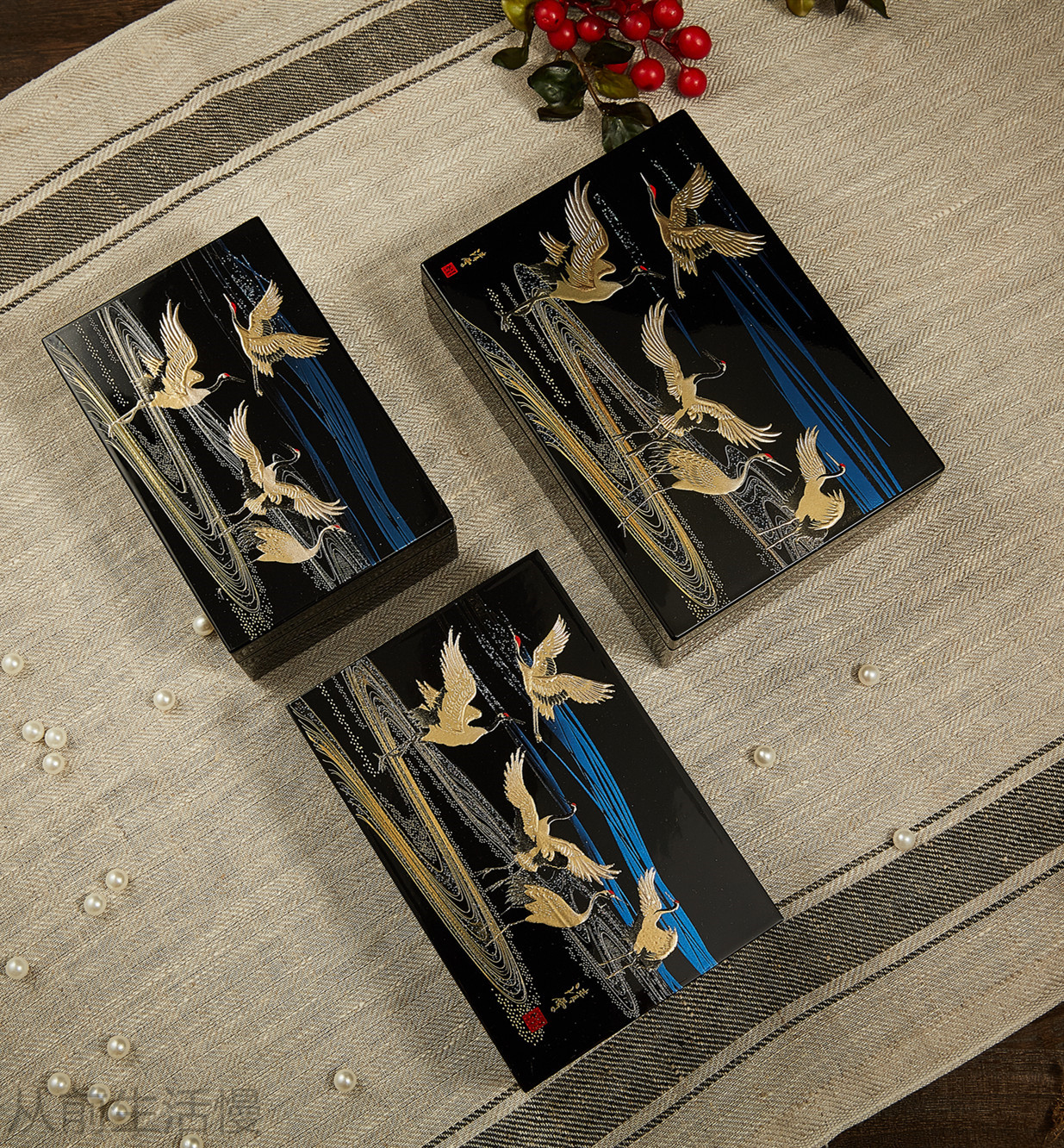 Japanese Imported Mountain Lacquered Ware Elegant Crane Long Corner Small Box Men's Watches for Play String Beads Box Day Style Lacquered Ware Storage Box