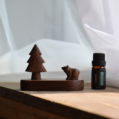 [慕物] 手工雕刻松树与熊扩香摆件