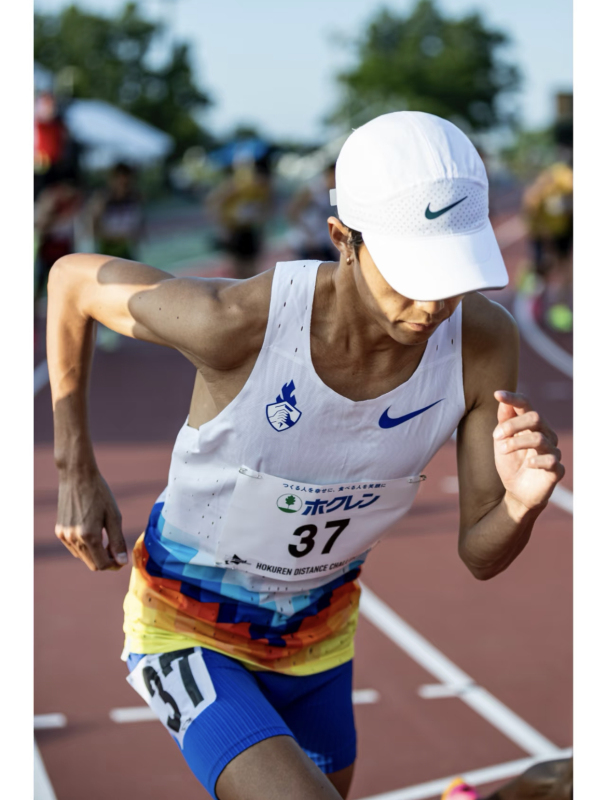 "Imported from Africa" Marathon Runners Often Use the Same Bracelet as Dai Pojie
