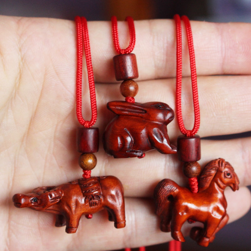 Peach wood carving zodiac necklace zodiac solid wood carving pendant rat cow tiger rabbit dragon snake horse sheep monkey chicken dog pig
