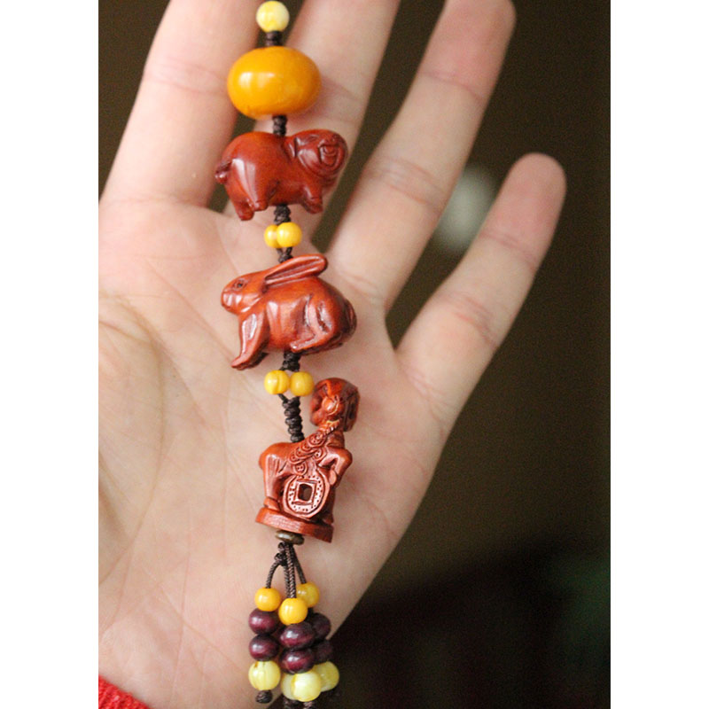 Peach wood pendant twelve zodiac three-in-six-in-six round noble person pendant rat cow tiger rabbit dragon snake horse sheep monkey chicken dog pig