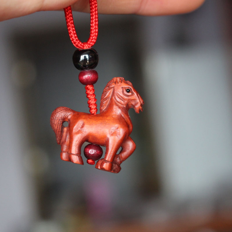 Red Trojan Mặt dây chuyền Mặt dây chuyền Mahogany Zodiac Horse Vòng cổ Mặt dây chuyền Vòng đeo tay Key Key Log Gỗ Zodiac Gỗ rắn - Vòng đeo tay Clasp vòng đôi
