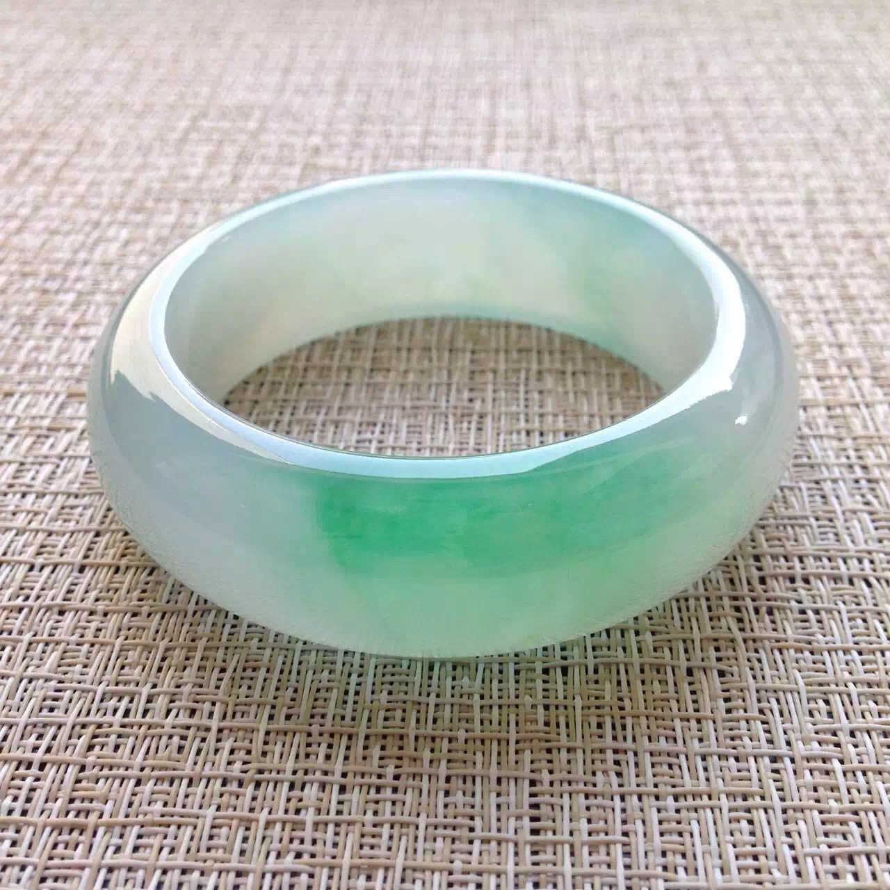 Emerald A Cargo Live Live Violet Withdrawal Face Yang Green Egg Noodles Little Light Bulb Ice Seed Jade