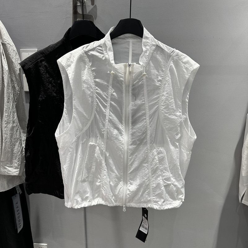 Relaxed Style Stand Collar Sleeveless Vest for Women 2026 Summer New Korean Style Zipper Design Thin Jacket Simple Vest