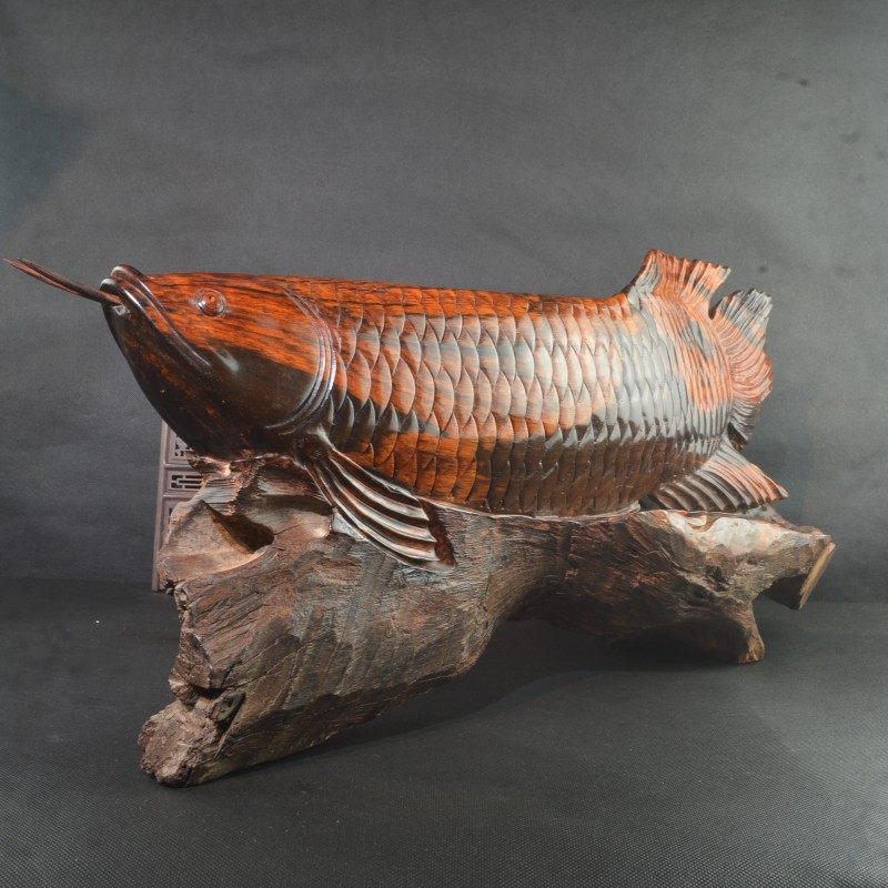 Lao Great Red Acid Branches Golden Dragon Fish Wood Sculpture Retro Style Living Room Genguan Pendulum with red wood old material pure hand engraving
