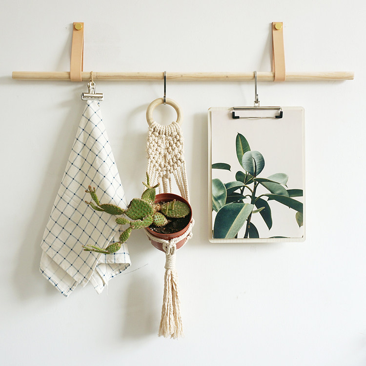 WULIHOME genuine leather solid wood hanger belt hanging clothes lever wall decorated clothes hat hook bedroom Xuanguan decorative props