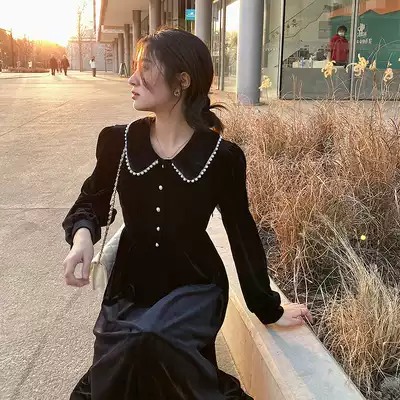 Feier black dress female 2021 spring and autumn new Korean version of the temperament slim and thin doll collar velvet skirt