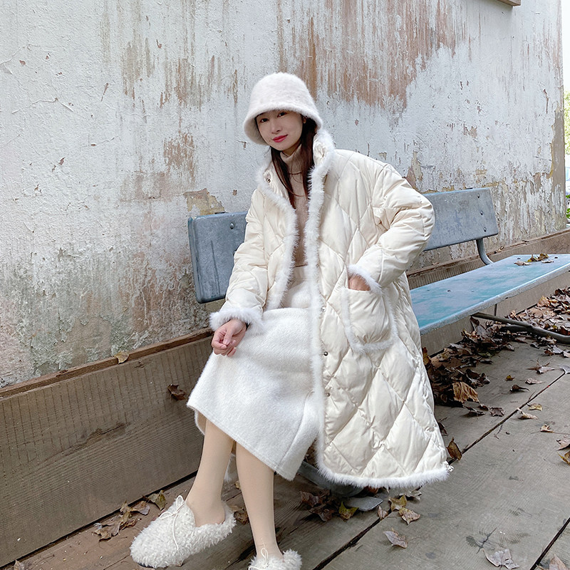 Fei'er mink down jacket 2021 new women's mid-length version over the knee loose shiny diamond-shaped Korean version light and thin