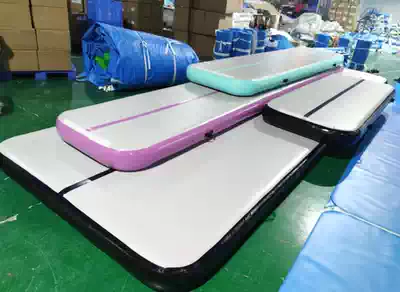 Factory direct martial arts somersaulo gymnastics yoga mat drawing air cushion Net red water slide air cushion water park toys