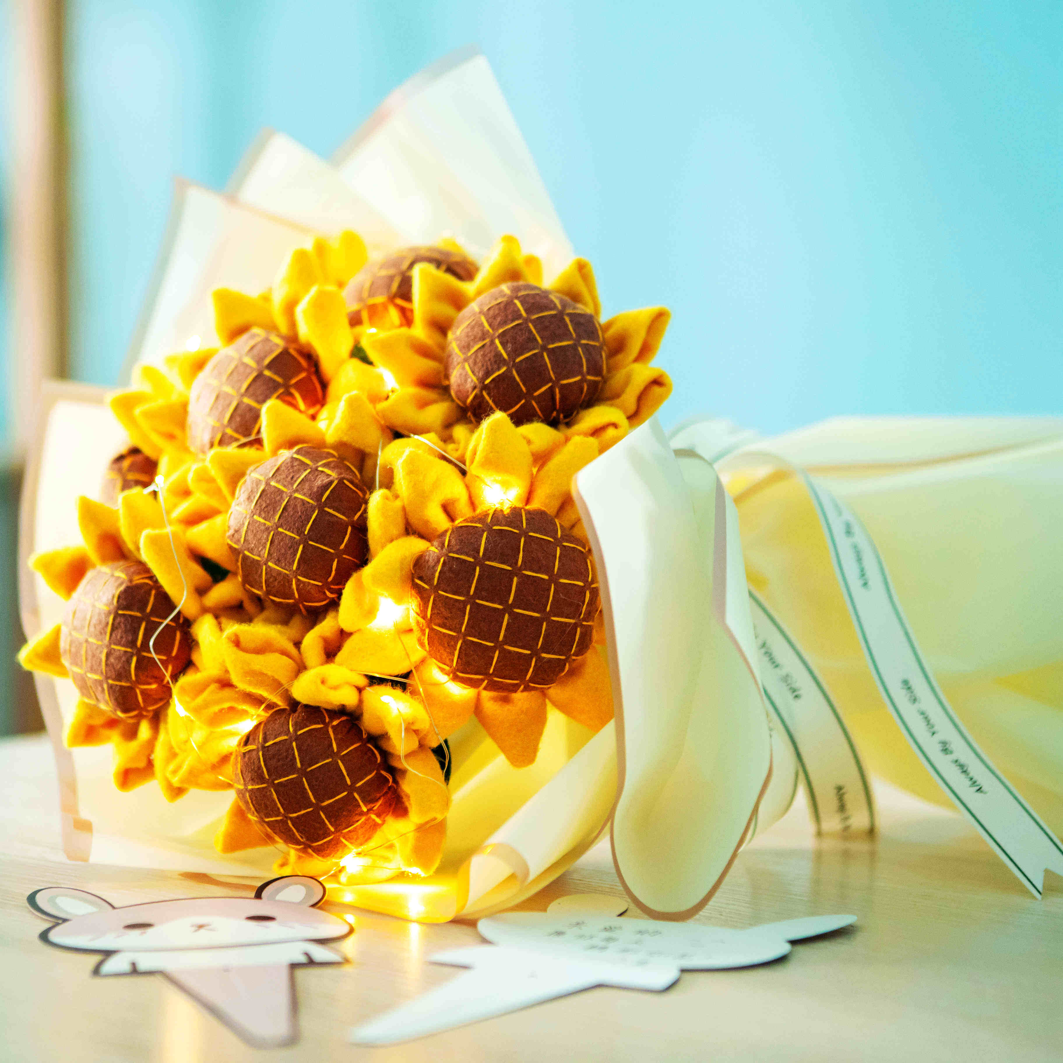 March 8 Women's Day gift non-weaving handmade diy material wrapped sunflower fabric bouquet to mom