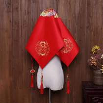 Bride Marries Red Cover Dragon Phoenix and Head of the Chinese Embroidery Show and Red Cover Wedding