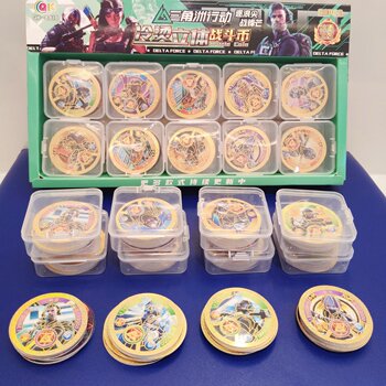 新款三角洲行动烫金圆卡周边玩具