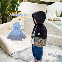 Childrens jacket Spring and autumn childrens clothing 2021 new spring clothing mens blouses The Chaoyang version of the Korean version of the plaid splicing of the wind clothes