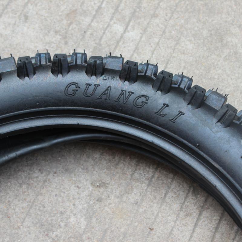Phụ kiện xe máy Apollo độ phân giải cao 17CC phía trước lốp phụ 17 inch off-road 90 100-14 lốp phía sau và bên ngoài vỏ xe máy airblade