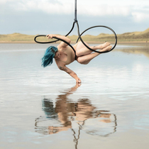 If you don’t understand the special link for buyers from Hong Kong Macao and Taiwan to pay the difference in shipping costs you don’t need it. Please don’t take pictures randomly.