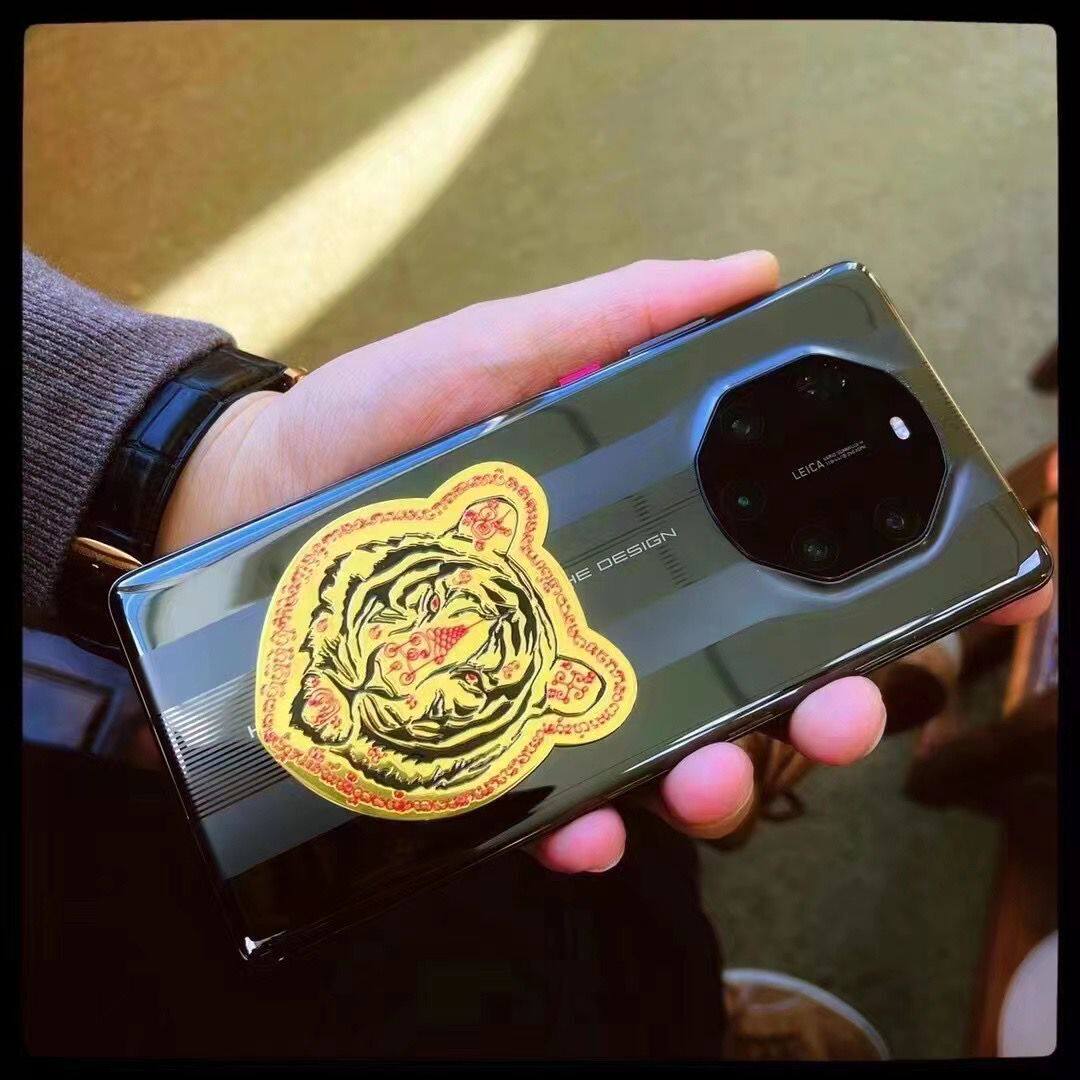 Thailand's Buddhist Azzangan Tiger mobile phone patch phone to protect shell foe