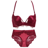 Бордовый короткий кружевной бюстгалтер, нижнее белье