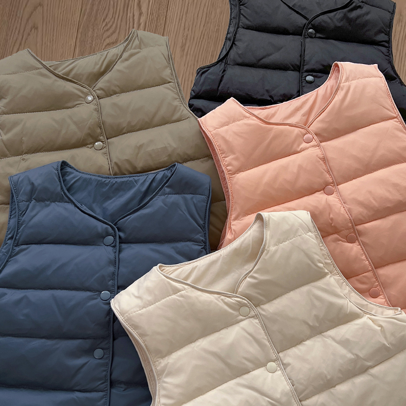 Autumn and Winter Children's down Vest, Lightweight Style, Boys and Girls School Uniform Essential, Vest for Older Children, Can Be Worn Inside and Outside