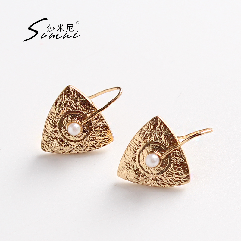sumni Samini 18K gold-packed 925 silver retro fashion personality triangular shield earrings hook pendant jewelry femininity