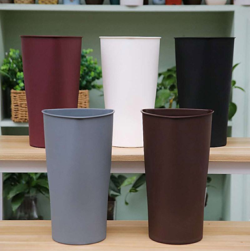Korean triangle cork flower bucket florist shop dedicated flower bucket vase wake flower bucket household plastic flower bucket