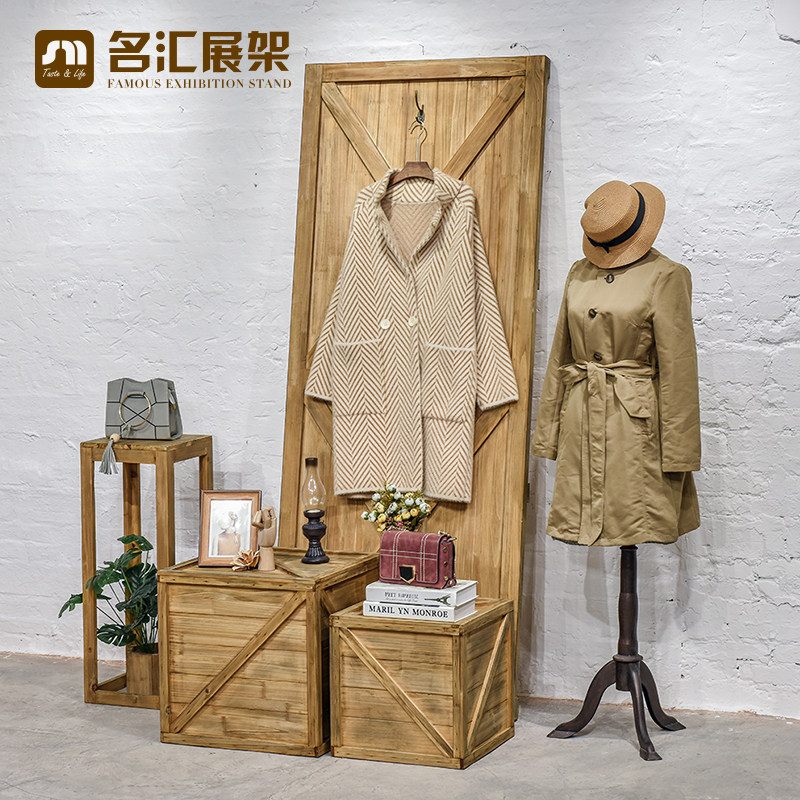 Solid wood vintage country barn door decoration single hanging wooden window display stand women's clothing shop booth flower shop decoration
